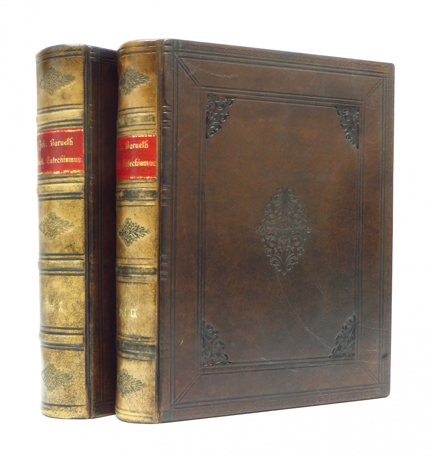 De Leere der Waarheid vervat in den Heidelbergschen Catechismus Regtzinnig en met onse Kerkformulieren van eenigheid overeenkomstig verklaard, tegen de Dwaalleer verdedigd en ter beoefening van ware Godsaligheid aangedrongen. Uit syn eigen Latynsch Handschrift vertaald, met eene Historische Voorreden over de Bestryders en Voorstanders van onsen Nederlandschen Catechismus.