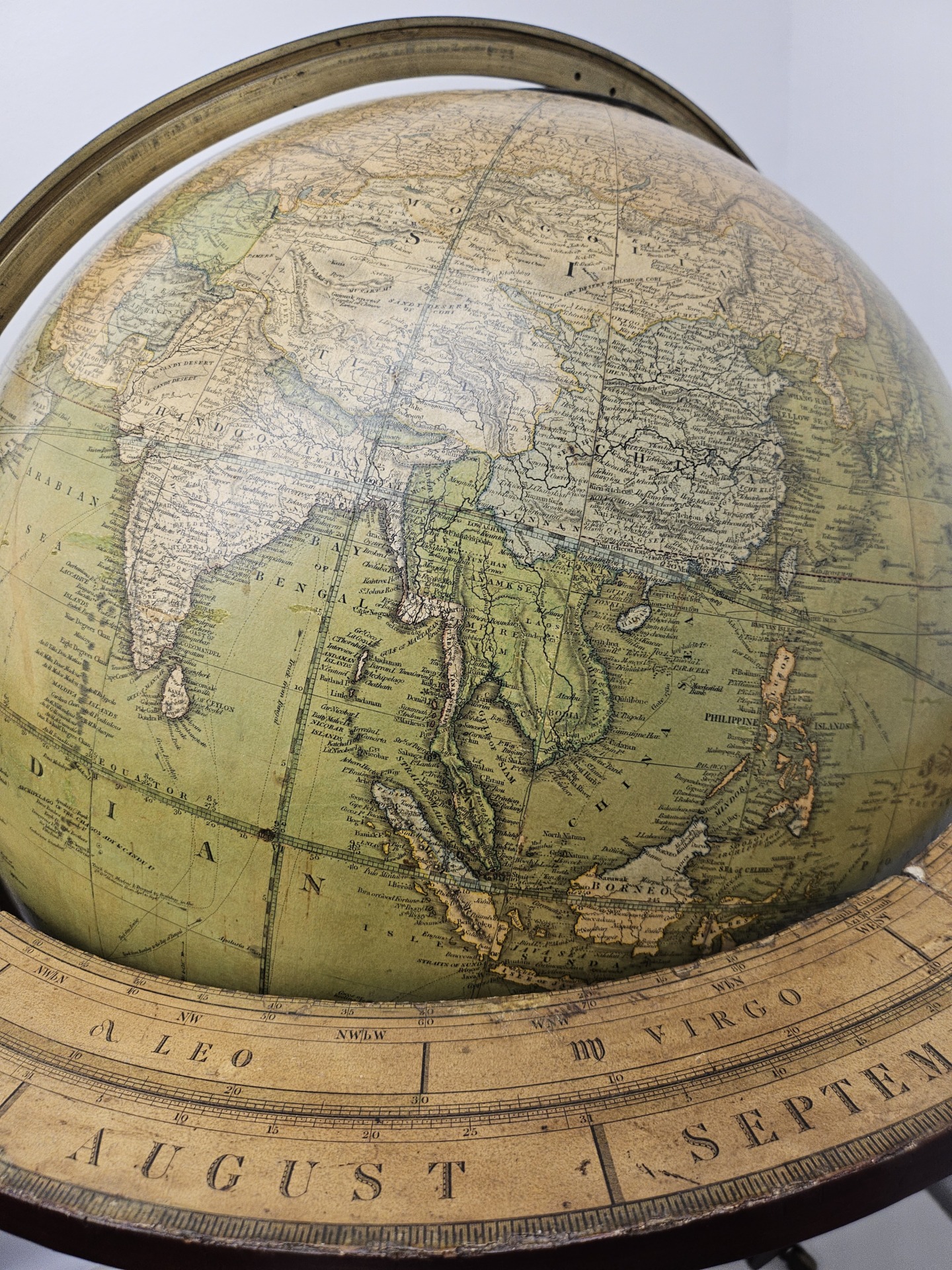 A fine and impressive Terrestrial library globe - Imagen 4