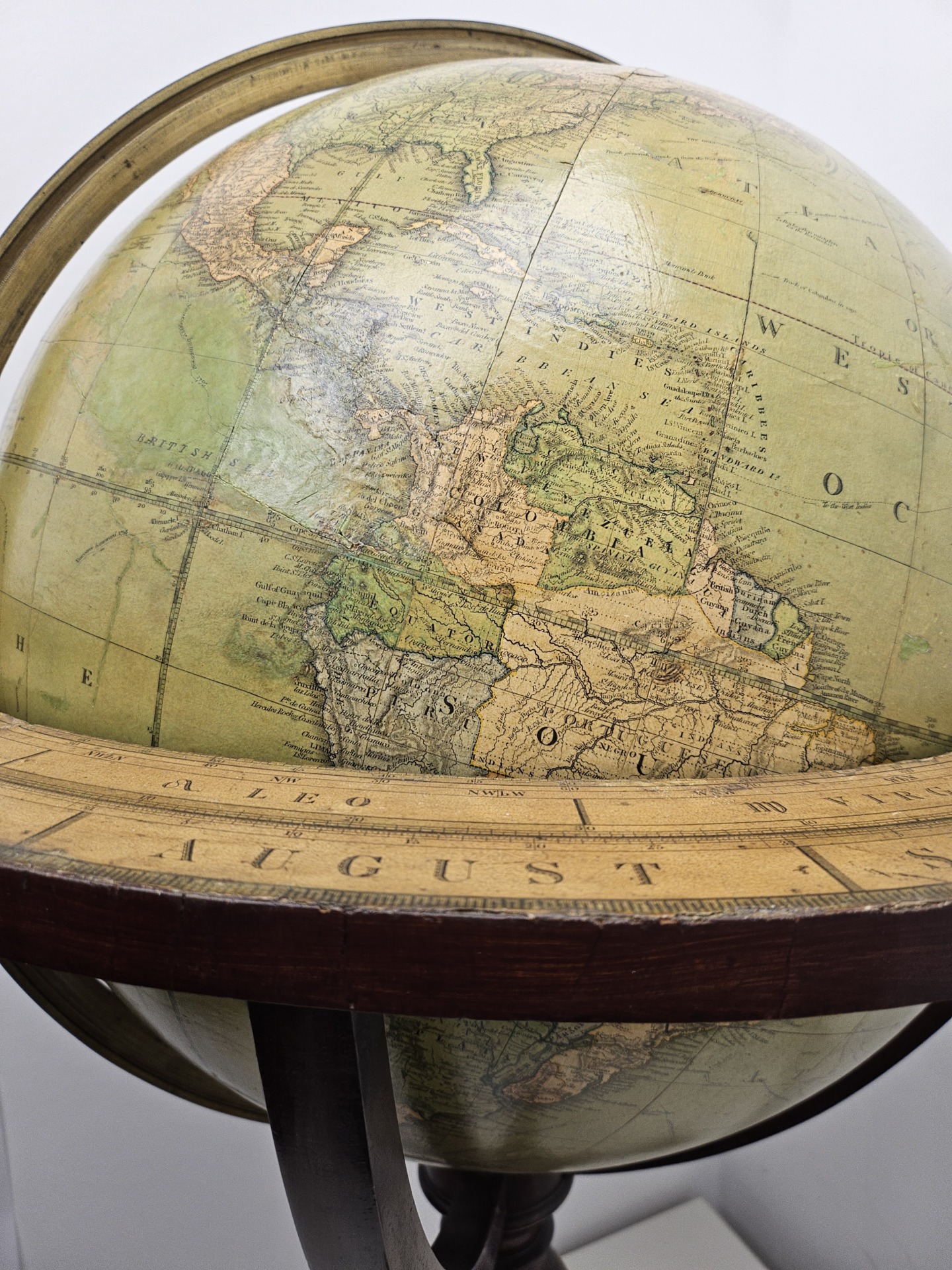 A fine and impressive Terrestrial library globe - Imagen 7