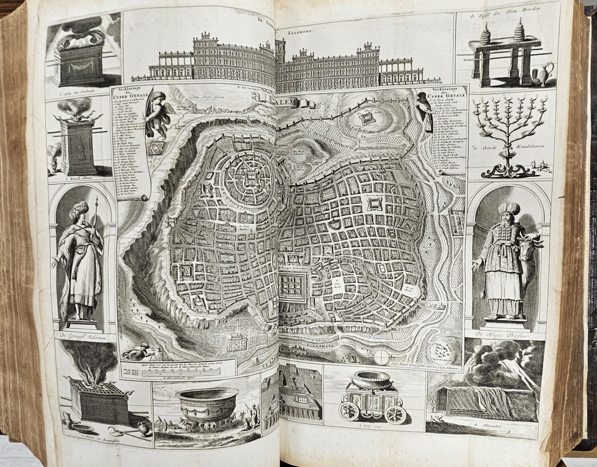Dutch States-Bible, with silver clasps in the shape of a large shell and 252 engravings. – Bild 10